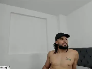 Chaturbate Live Sex Cam of louis_marley_