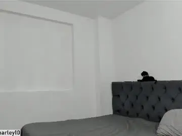 Chaturbate Best live sex cam show of louis_marley_