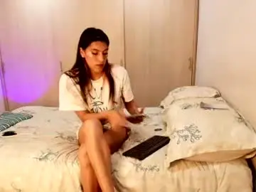 Chaturbate Nude Webcam of angele_johnson