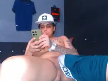 Chaturbate Live Sex Cam of burningboyy