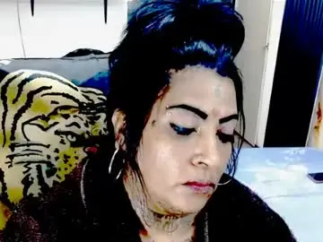 Chaturbate Live Sex of indiancatz2