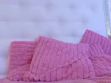 Chaturbate Live Sex Cam of karissia_