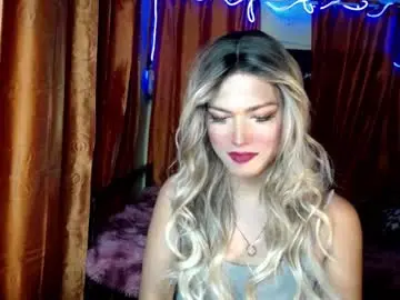 Chaturbate Best live sex cam show of queenfcker1st