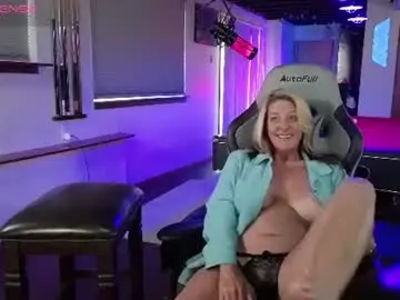 Chaturbate Live Sex Cam of derrick_and_brittany