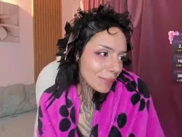 Chaturbate Live Sex Cam of korarousee