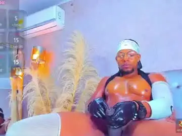 Chaturbate Live Sex Cam of ricobrown777