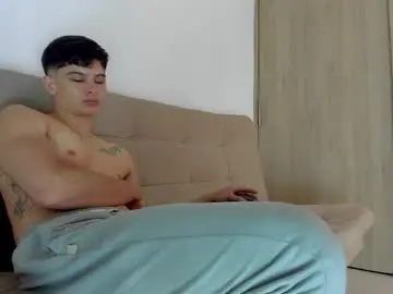 Chaturbate Private Sex Chat of yizus_bonz