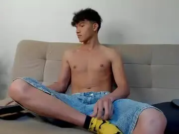 Chaturbate Watch Live Sex Cams of yizus_bonz