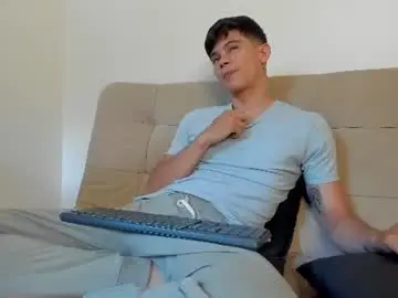 Chaturbate Best live sex cam show of yizus_bonz