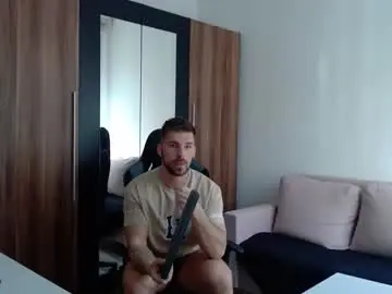 Chaturbate Sex Cam of darius_94