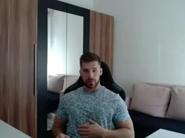 Chaturbate Free Porn Cam of darius_94