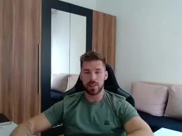 Chaturbate Sex Cam of darius_94