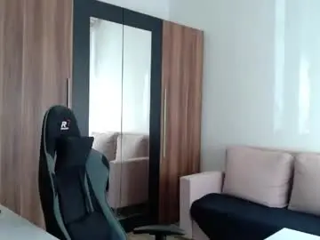 Chaturbate Live Sex of darius_94