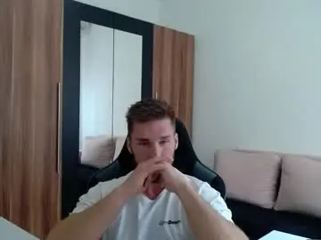 Chaturbate Live Porn of darius_94