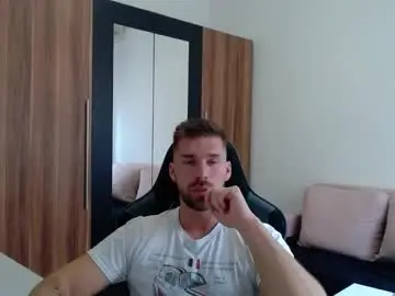 Chaturbate Adult Video Chat of darius_94