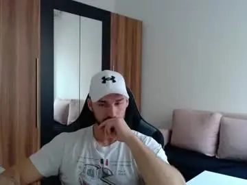 Chaturbate Adult Webcams of darius_94
