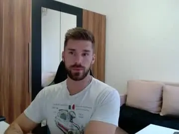 Chaturbate Nude Webcam of darius_94