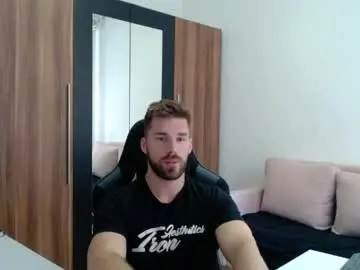 Chaturbate Nude Webcam of darius_94