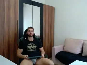 Chaturbate Live Sex Cam of darius_94