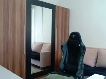 Chaturbate Adult Webcams of darius_94