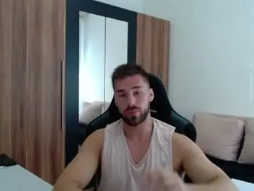 Chaturbate Live Sex Cam of darius_94