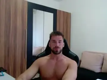 Chaturbate Live Sex Cam of darius_94