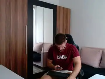 Chaturbate Adult Webcams of darius_94
