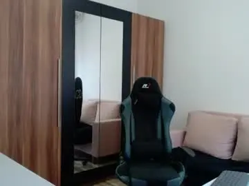 Chaturbate Free Porn Cam of darius_94