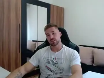 Chaturbate Free Porn Cam of darius_94