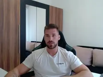 Chaturbate Sex Cam of darius_94