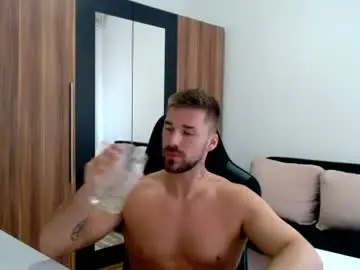 Chaturbate Live Porn of darius_94