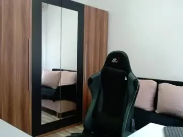 Chaturbate Watch Live Sex Cams of darius_94