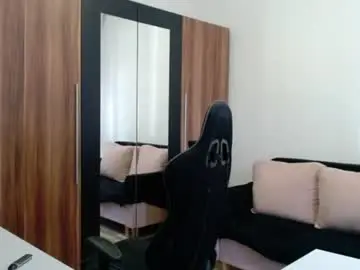 Chaturbate Adult Webcams of darius_94