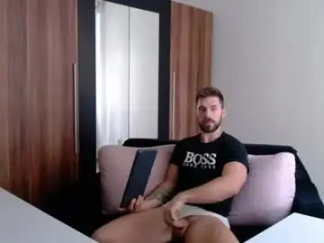 Chaturbate Adult Video Chat of darius_94