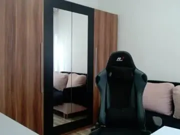 Chaturbate Best live sex cam show of darius_94