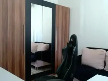 Chaturbate Free Live Porn of darius_94