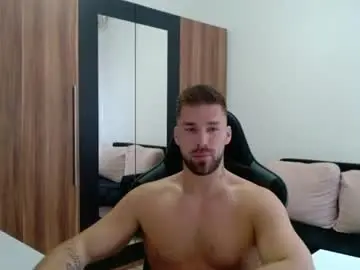 Chaturbate Sex Cam of darius_94
