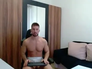 Chaturbate Sex Cam of darius_94