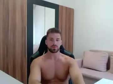 Chaturbate Best live sex cam show of darius_94
