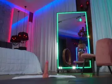 Chaturbate Live Sex Cam of eva_fashionista