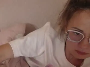 Chaturbate Free Porn Cam of flowercandydoll13