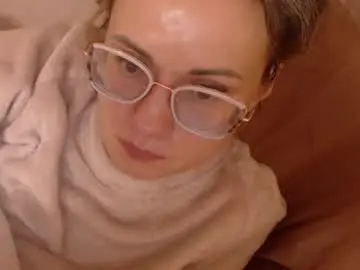 Chaturbate Free Porn Cam of flowercandydoll13
