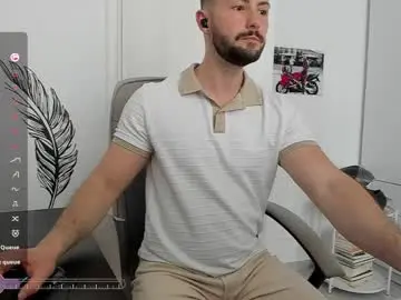 Chaturbate Live Sex Cam of hard_chriss