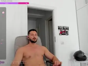 Chaturbate Live Sex Cam of hard_chriss