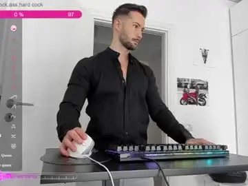 Chaturbate Watch Live Sex Cams of hard_chriss