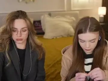 Chaturbate Nude Webcam of kira0541