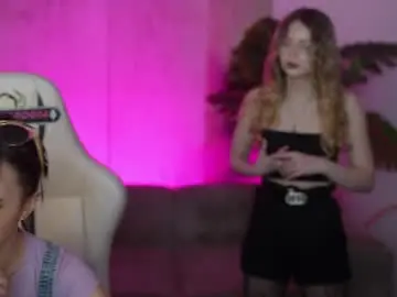 Chaturbate Live Sex Cam of kira0541