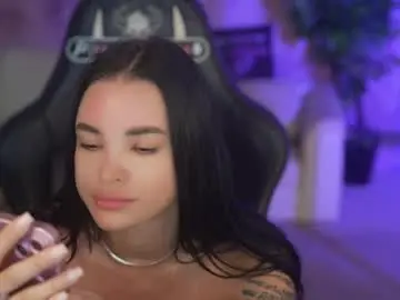 Chaturbate Nude Webcam of kira0541