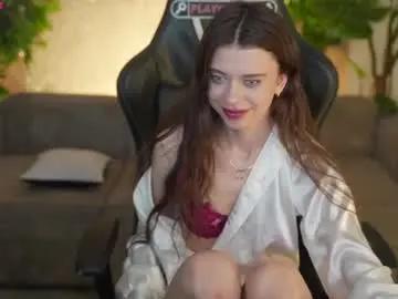 Chaturbate Nude Webcam of kira0541