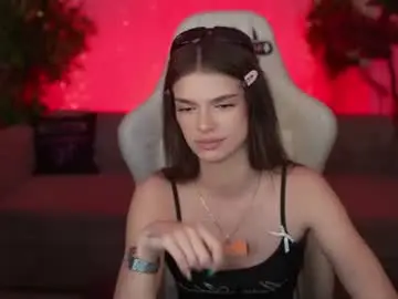 Chaturbate Live Sex Cam of kira0541